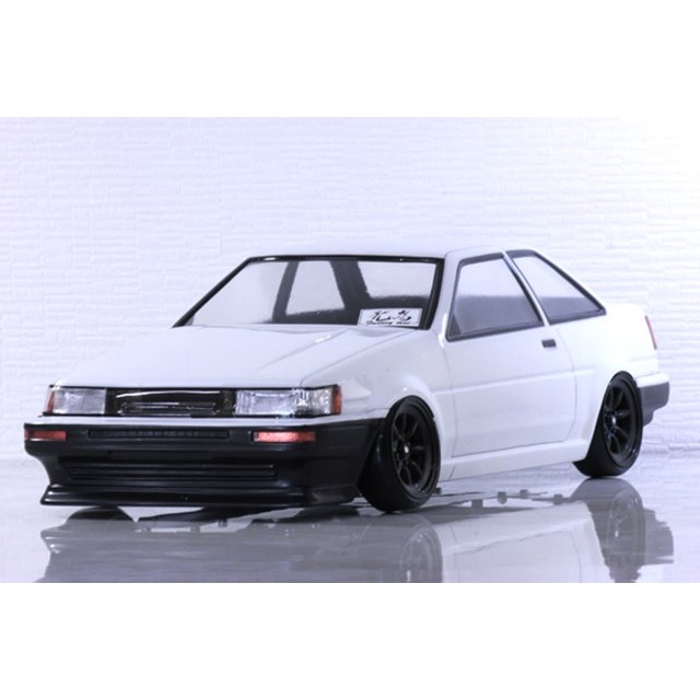 TOYOTA AE86 レビン　リアバンパー トヨタ